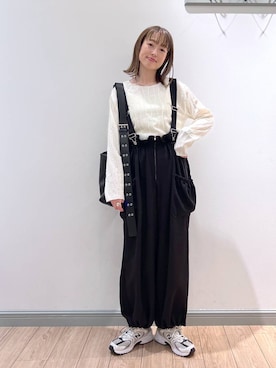 「LOWRYS FARM（ローリーズファーム）のウエストフリルサロペット　130967（ワンピース）」を使った、y_nさん（レディース・163cm）の秋コーディネート