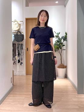 「アイテム（Tシャツ/カットソー、ゴールド系）」を使った、y_nさん（レディース・163cm）の秋コーディネート