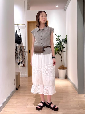 「LOWRYS FARM（ローリーズファーム）のメランジポロフレンチスリーブ　1045953（ベスト、グレー系）」を使った、y_nさん（レディース・163cm）の夏コーディネート