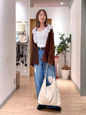 「LOWRYS FARM（ローリーズファーム）のＢＡＳＩＣシアータンク 1042099（タンクトップ、ホワイト系）」を使った、y_nさん（レディース・163cm）の秋コーディネート