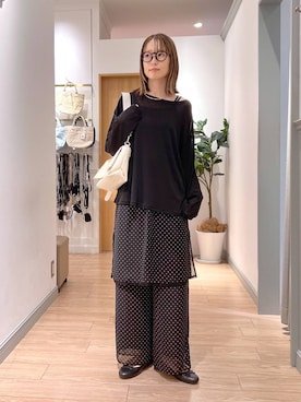 「LOWRYS FARM（ローリーズファーム）のスタイルＵＰクロスカップキャミ　100757（Tシャツ/カットソー、ブラック系）」を使った、y_nさん（レディース・163cm）の秋コーディネート