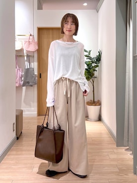 「LOWRYS FARM（ローリーズファーム）のスタイルＵＰクロスカップキャミ　100757（Tシャツ/カットソー、ブラック系）」を使った、y_nさん（レディース・163cm）の春コーディネート