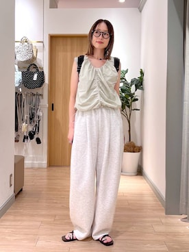 「LOWRYS FARM（ローリーズファーム）の２ＷＡＹバルンノースリーブ 1049041（シャツ/ブラウス、グリーン系）」を使った、y_nさん（レディース・163cm）の夏コーディネート
