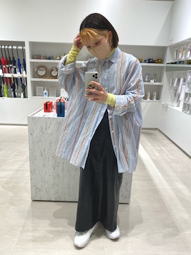 「KBF（ケイビーエフ）のマルチストライプBIGBIGシャツ（シャツ/ブラウス、ブルー系）」を使った、ぶくろさん（レディース・150cm）の春コーディネート