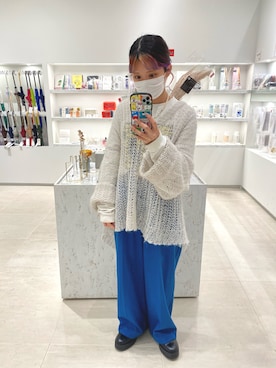 「KBF（ケイビーエフ）のワンタックワイドスラックス（その他パンツ、ブルー系）」を使った、ぶくろさん（レディース・150cm）の冬コーディネート