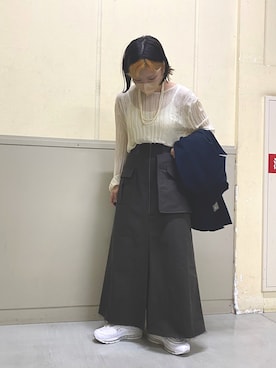 「KBF（ケイビーエフ）のフロントスリットミリタリースカート（スカート、ブラウン系）」を使った、ぶくろさん（レディース・150cm）の春コーディネート