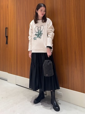 「トゥモローランド」｜「アイテム（スウェット）」を使った、Matsuyama_TOMORROWLANDさん（レディース・162cm）の秋コーディネート