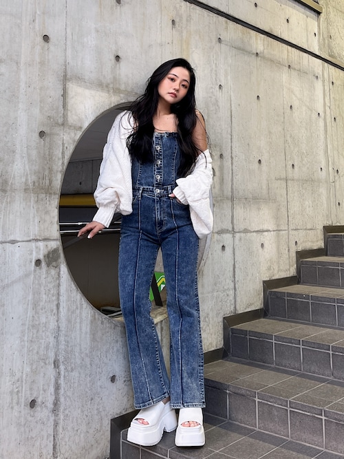 ケミカルBACKリボンデニムロンパース