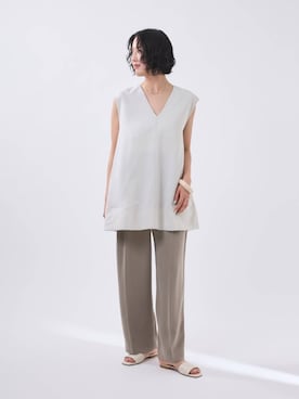 「BABYLONE（バビロン）のスラブオックスチュニック（チュニック、ホワイト系）」を使った、MOMOKO_BABYLONEルミネ新宿さん（レディース・161cm）の春コーディネート