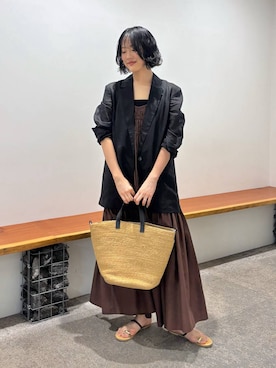 「beej（ビージ）のアイテム」を使った、MOMOKO_BABYLONEルミネ新宿さん（レディース・161cm）の春コーディネート