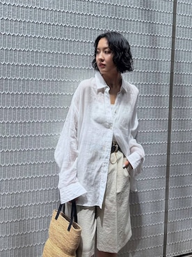 「BABYLONE（バビロン）のラミーシアーカシュクールシャツ（シャツ/ブラウス、ホワイト系）」を使った、MOMOKO_BABYLONEルミネ新宿さん（レディース・161cm）の春コーディネート