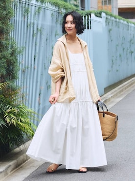 「beej（ビージ）のアイテム」を使った、MOMOKO_BABYLONEルミネ新宿さん（レディース・161cm）の春コーディネート