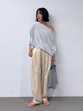 「BABYLONE（バビロン）のコットンナイロンタックパンツ（その他パンツ）」を使った、MOMOKO_BABYLONEルミネ新宿さん（レディース・161cm）の春コーディネート