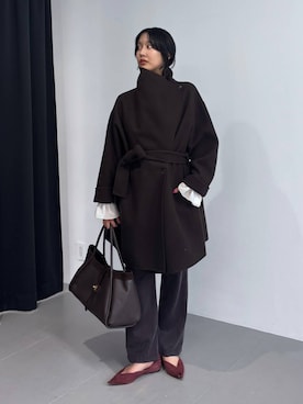 「HENRI EN VARGO（ヘンリエンヴァーゴ）の【HENRI EN VARGO】＜別注＞ポインテッドフラット（パンプス、レッド系）」を使った、MOMOKO_BABYLONEルミネ新宿さん（レディース・161cm）の秋コーディネート