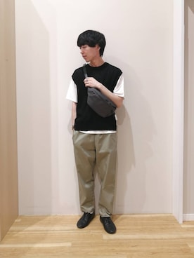 「ニットベスト」｜takataさん（メンズ・173cm）の夏コーディネート