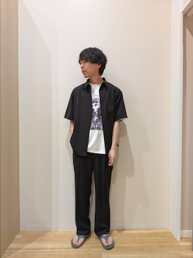 「ITEMS URBANRESEARCH（アイテムズ アーバンリサーチ）のヨウリュウ レギュラーカラー 半袖シャツ（シャツ/ブラウス、ブラック系）」を使った、takataさん（メンズ・173cm）の春コーディネート