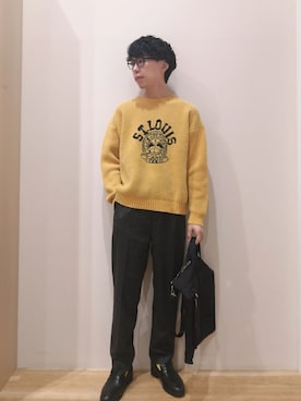 「ロゴニット」｜「アイテム（スラックス）」を使った、takataさん（メンズ・173cm）の秋コーディネート