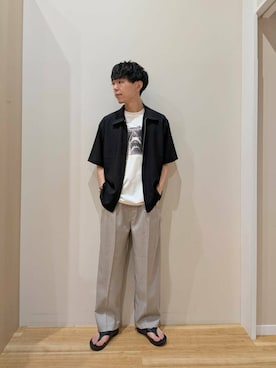 「URBANRESEARCH」｜「アイテム（スラックス）」を使った、takataさん（メンズ・173cm）の夏コーディネート