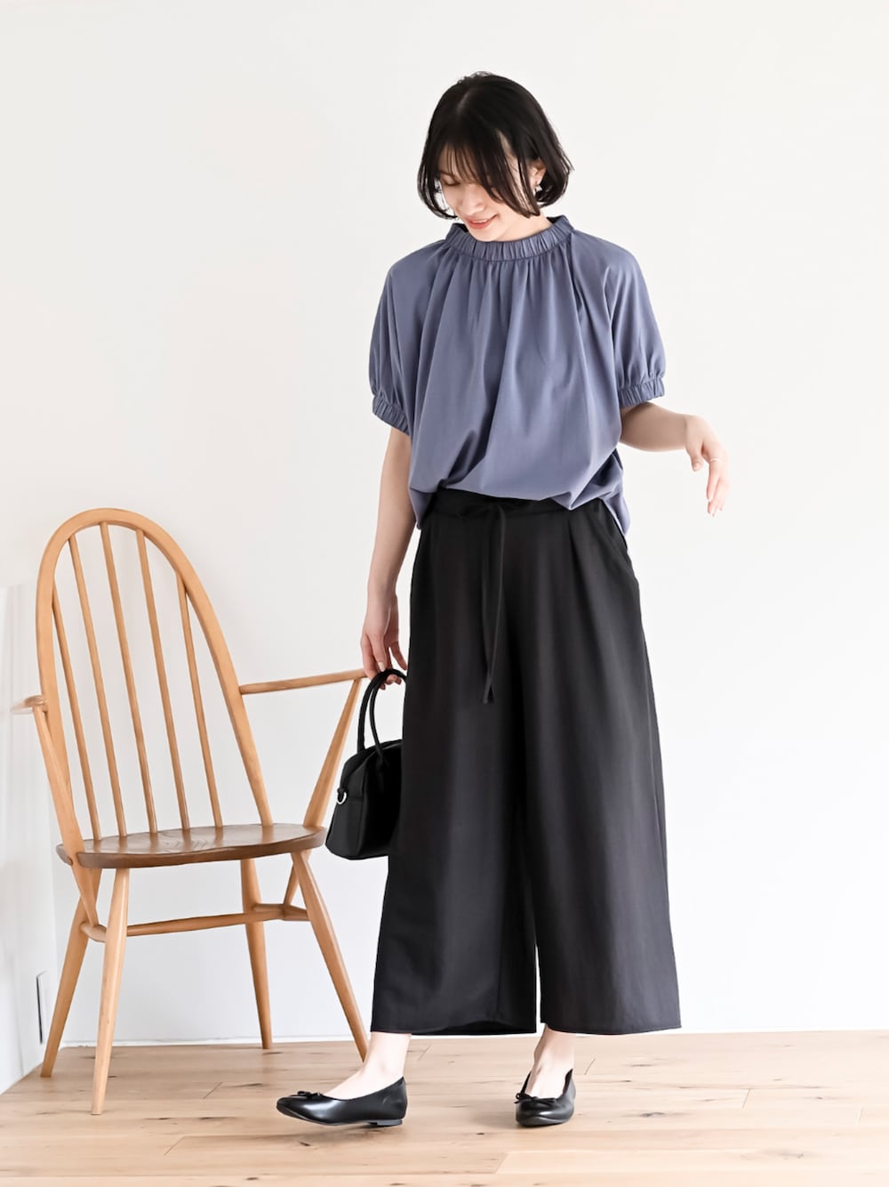 「rps、rpsコーデ、プチプラ、プチプラコーデ、大人カジュアル、大人かわいい、きれいめカジュアル、ワイドパンツ」｜「rpsのネック＆スリーブゴム使いＴシャツ（Tシャツ/カットソー、パープル系）」を使った、rps_freakさん（レディース・164cm）の夏コーディネートの1枚目の写真