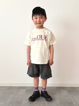 「DRC branshes（ディーアールシーブランシェス）の【DRC/WEB限定】アソートグラフィック半袖Tシャツ（Tシャツ/カットソー、ホワイト系）」を使った、mitsu_taiさん（キッズ）の春コーディネート