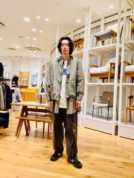 「アイテム（テーラードジャケット、グリーン系）」を使った、Naokiさん（メンズ・187cm）の秋コーディネート