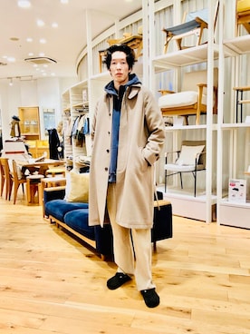 「アイテム（ステンカラーコート）」を使った、Naokiさん（メンズ・187cm）の冬コーディネート