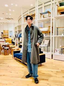 「アイテム（ステンカラーコート）」を使った、Naokiさん（メンズ・187cm）の冬コーディネート