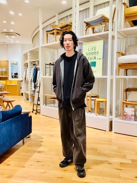 「アイテム（パーカー）」を使った、Naokiさん（メンズ・187cm）の秋コーディネート