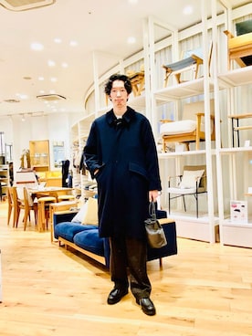 「アイテム（ステンカラーコート）」を使った、Naokiさん（メンズ・187cm）の冬コーディネート