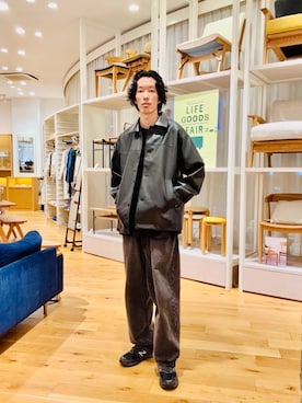 「アイテム（ライダースジャケット）」を使った、Naokiさん（メンズ・187cm）の秋コーディネート