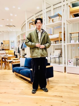 「URBAN RESEARCH DOORS（アーバンリサーチドアーズ）のURD 裏ボアナイロンブルゾン（ブルゾン）」を使った、Naokiさん（メンズ・187cm）の冬コーディネート