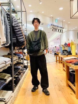 「アウトドアスタイル」｜「アイテム（その他アウター）」を使った、Naokiさん（メンズ・187cm）の秋コーディネート