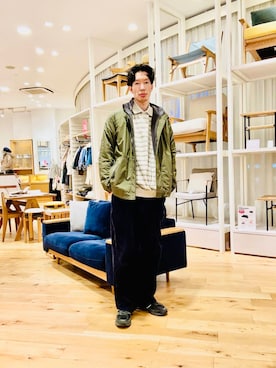 「URBAN RESEARCH DOORS（アーバンリサーチドアーズ）のURD 裏ボアナイロンブルゾン（ブルゾン）」を使った、Naokiさん（メンズ・187cm）の冬コーディネート