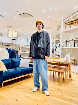 「URBAN RESEARCH DOORS（アーバンリサーチドアーズ）の『別注』BURLAP OUTFITTER×DOORS　SUPPLEX NYLON 2B JACKET（テーラードジャケット、ブラック系）」を使った、Naokiさん（メンズ・187cm）の春コーディネート