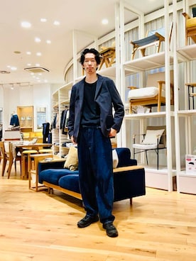 「アイテム（スーツジャケット）」を使った、Naokiさん（メンズ・187cm）の秋コーディネート