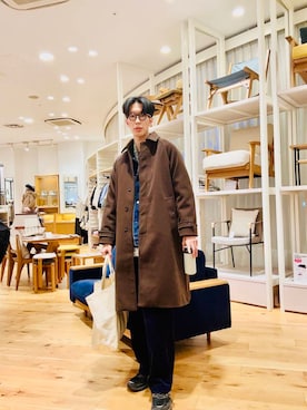 「アイテム（ステンカラーコート）」を使った、Naokiさん（メンズ・187cm）の冬コーディネート