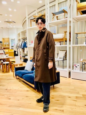 「アイテム（ステンカラーコート）」を使った、Naokiさん（メンズ・187cm）の冬コーディネート