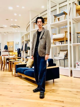 「アイテム（スーツジャケット）」を使った、Naokiさん（メンズ・187cm）の秋コーディネート