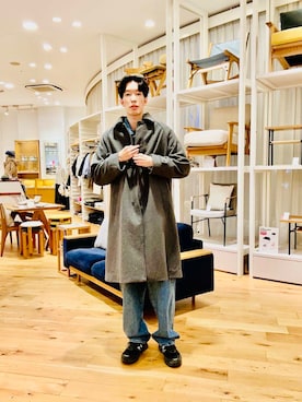 「アイテム（ステンカラーコート）」を使った、Naokiさん（メンズ・187cm）の冬コーディネート