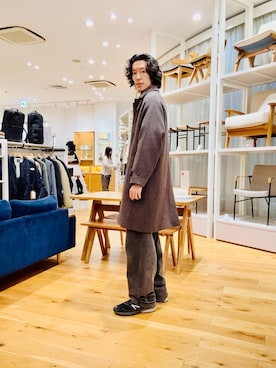 「アイテム（ステンカラーコート）」を使った、Naokiさん（メンズ・187cm）の冬コーディネート