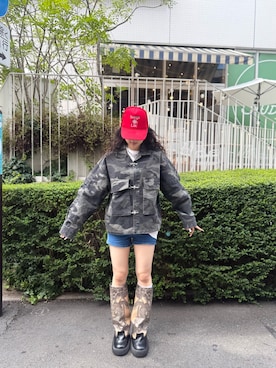 「DANKE SCHON（ダンケシェーン）のアイテム（ジャケット/アウター）」を使った、白石 凜さん（レディース・164cm）の秋コーディネート
