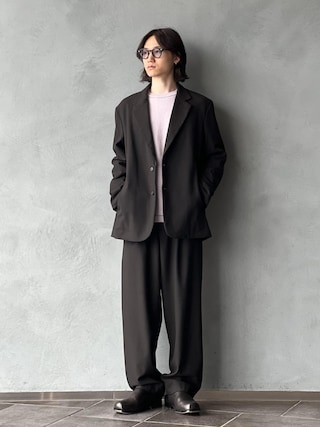 「ADAM ET ROPE'(アダムエロペ)のカシミヤブレンドリバーシブルクルーネックニット(ニット/セーター)」を使った、kodai kanomataさん(メンズ・172cm)の秋コーディネート