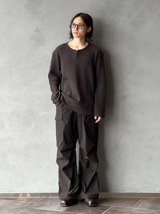 「ADAM ET ROPE'(アダムエロペ)のヘビーワッフルヘンリーネックロングTシャツ(Tシャツ/カットソー)」を使った、kodai kanomataさん(メンズ・172cm)の秋コーディネート