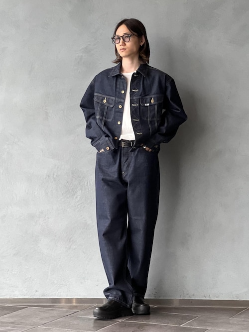 「ADAM ET ROPE'（アダムエロペ）の《別注》【Lee×MARKAWARE/リー×マーカウェア】EX101 SP DENIM JACKET（デニムジャケット）」を使った、kodai kanomataさん（メンズ・172cm）の春コーディネート