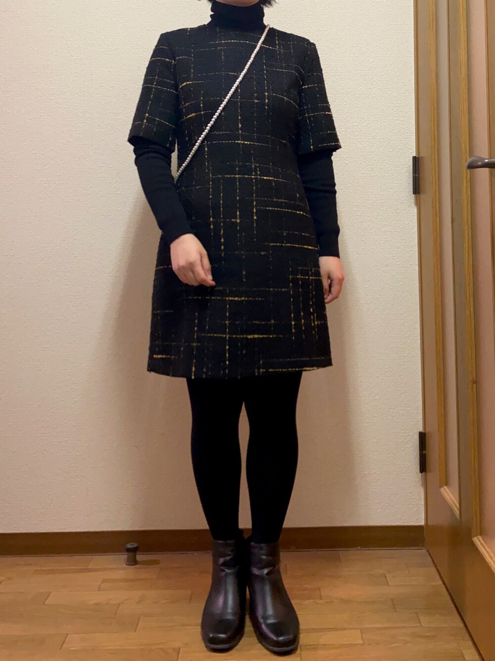 「GRLのアイテム（ブーツ、ブラック系）」を使った、あさりさん（レディース・157cm）の冬コーディネートの1枚目の写真