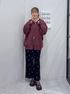 「クリスマス」｜「アイテム（アクセサリー）」を使った、YUIさん（レディース・162cm）の冬コーディネート