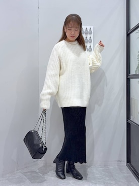 「アイテム（チョーカー）」を使った、YUIさん（レディース・162cm）の秋コーディネート