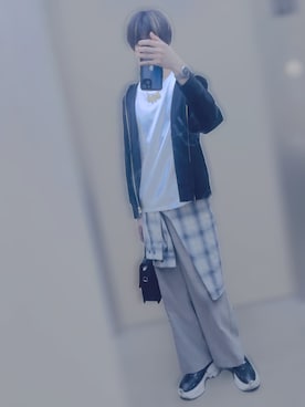 「アイテム（スニーカー）」を使った、soy65さん（メンズ・169cm・20代）の秋コーディネート
