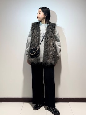 「VICE VERSA（バイスバース）のアイテム」を使った、AKIRAさん（レディース・162cm）の秋コーディネート