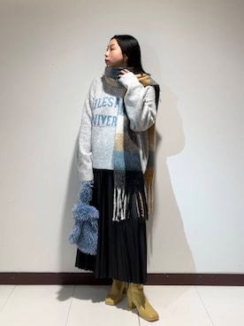 「アイテム（マフラー）」を使った、AKIRAさん（レディース・162cm）の秋コーディネート